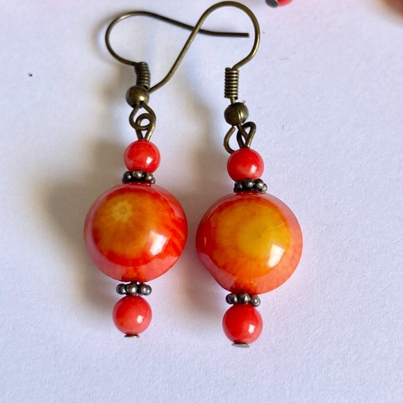 Vintage Art Glass Bead Earrings Coral Red Orange Hand Made Bronze Plated - Picture 14 of 16